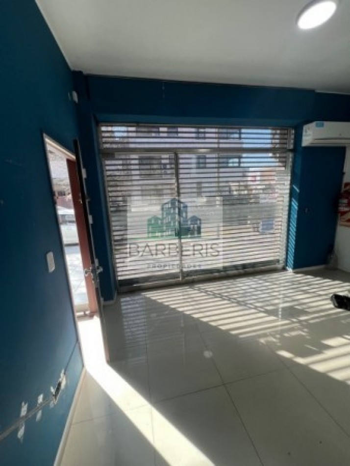 Venta Local Comercial 30m2 zona Chilavert con renta - Villa Lugano