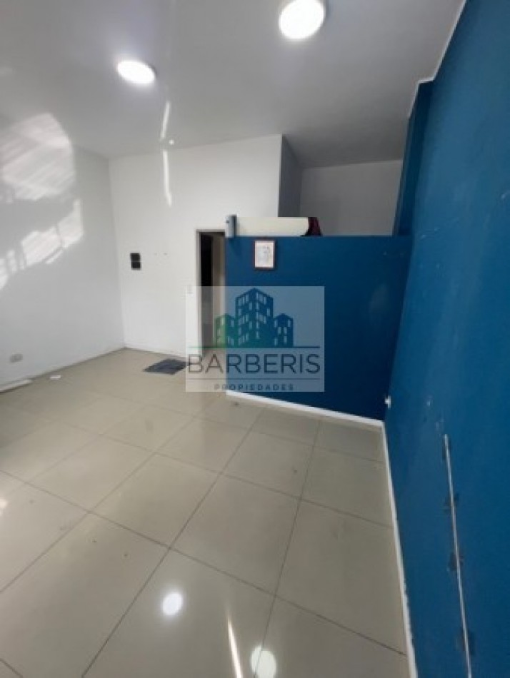 Venta Local Comercial 30m2 zona Chilavert con renta - Villa Lugano