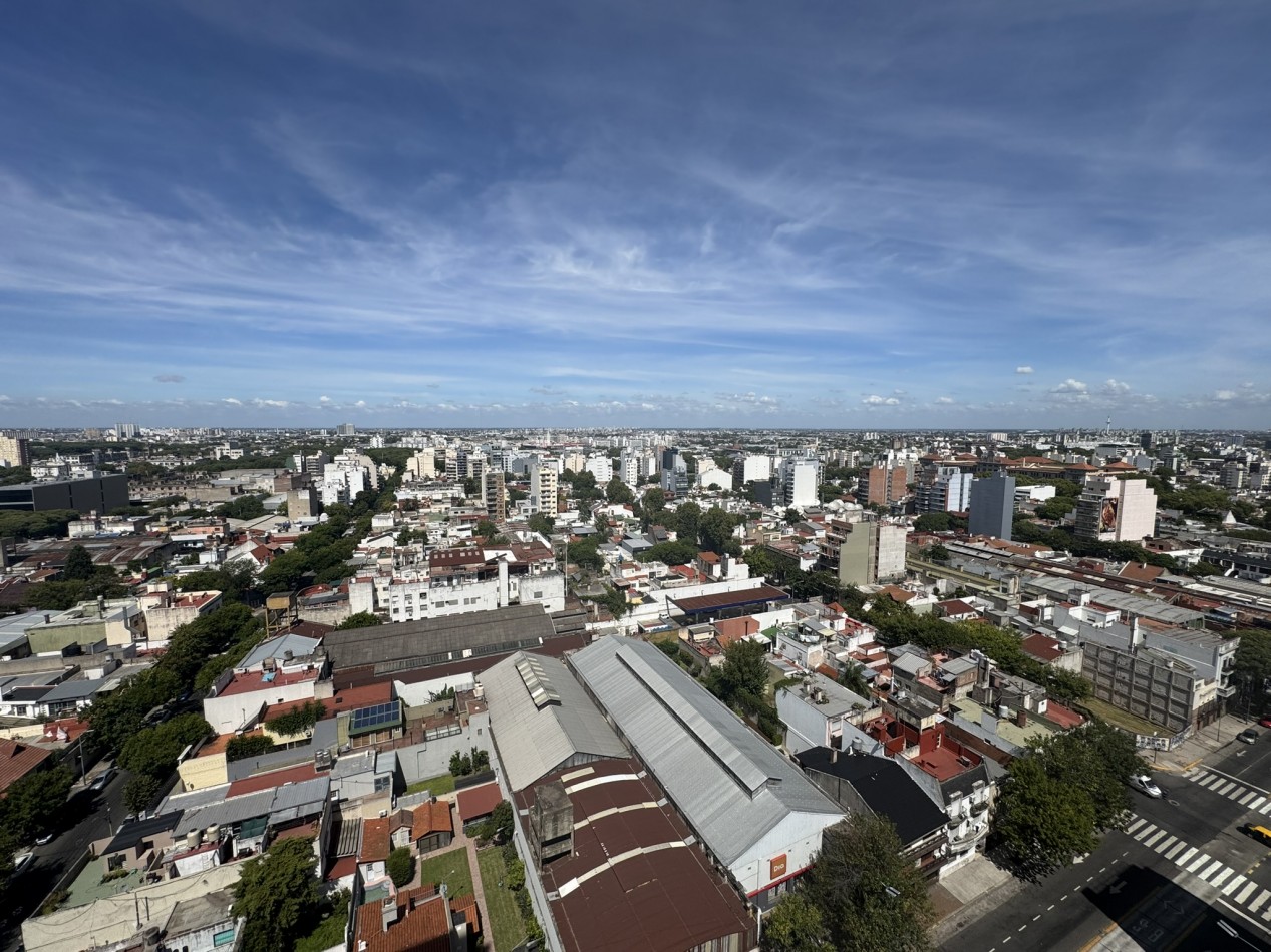 Venta departamento 4 ambientes muy luminoso apto credito - Parque Patricios