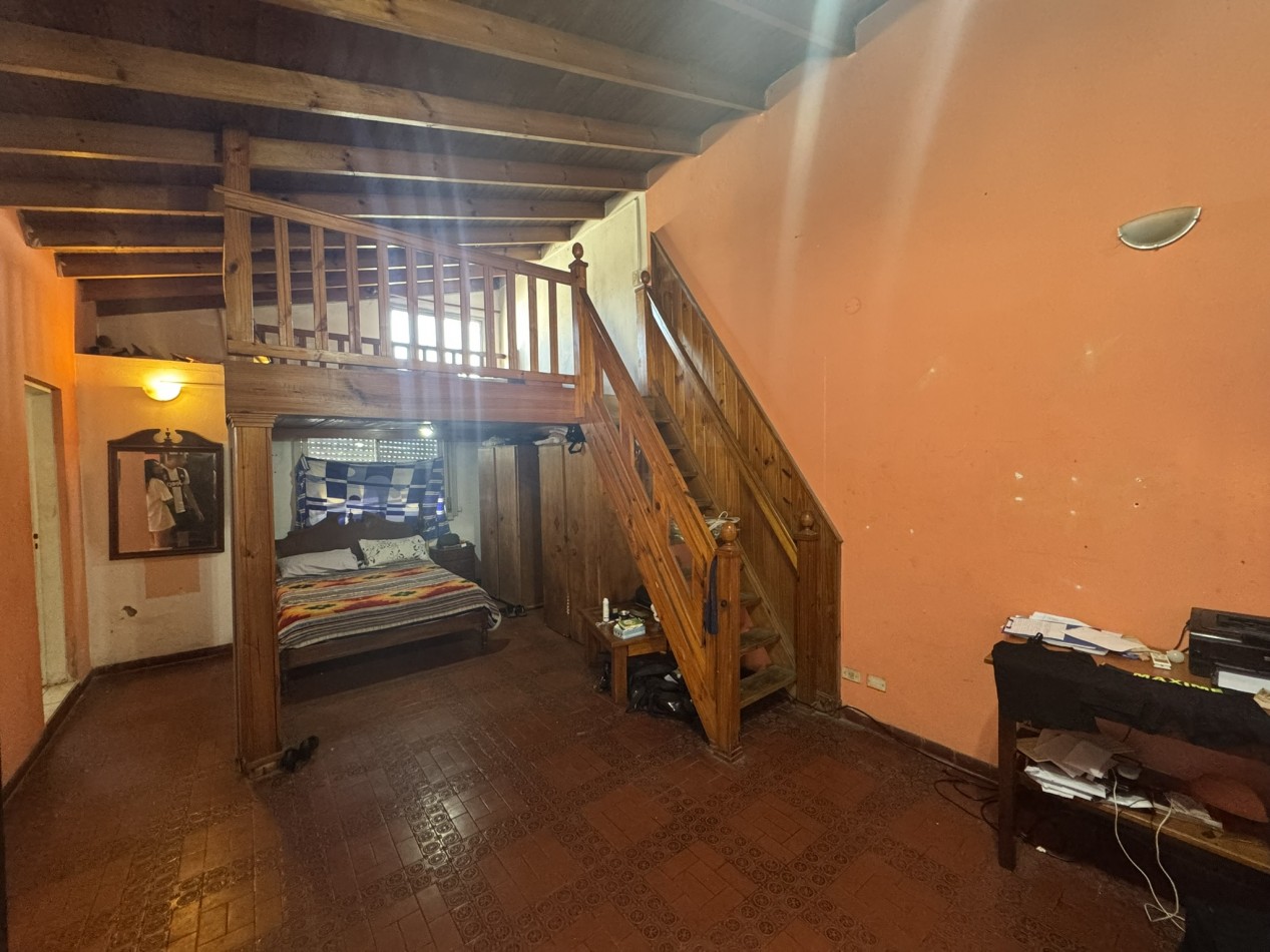 Venta Casa multifamiliar 2 viviendas - Parque Avellaneda