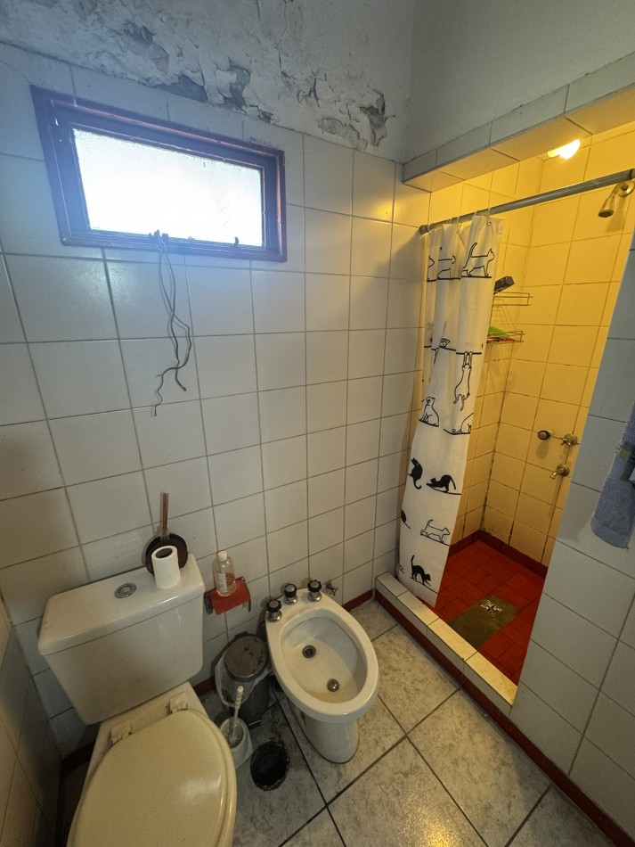 Venta Casa multifamiliar 2 viviendas - Parque Avellaneda