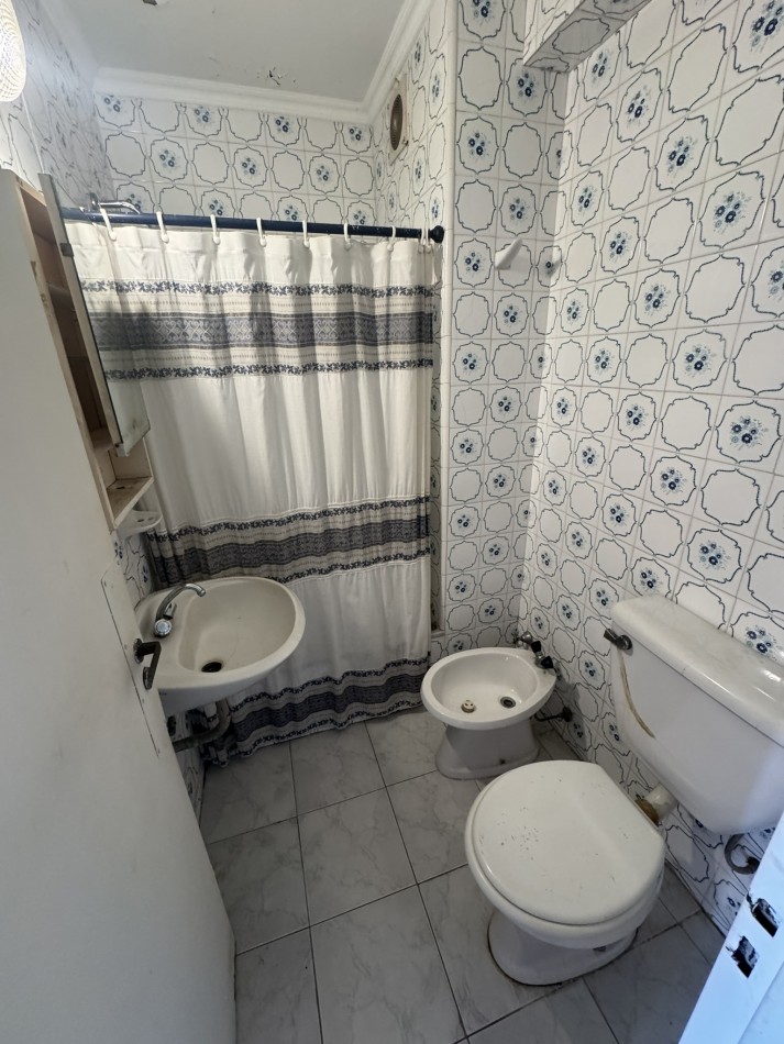 Alquiler Departamento 3 ambientes buena ubicacion - Edificio 34 Lugano IyII