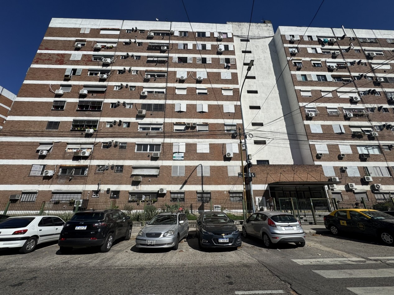 Venta Departamento 4 ambientes - Villa Lugano Barrio Castro