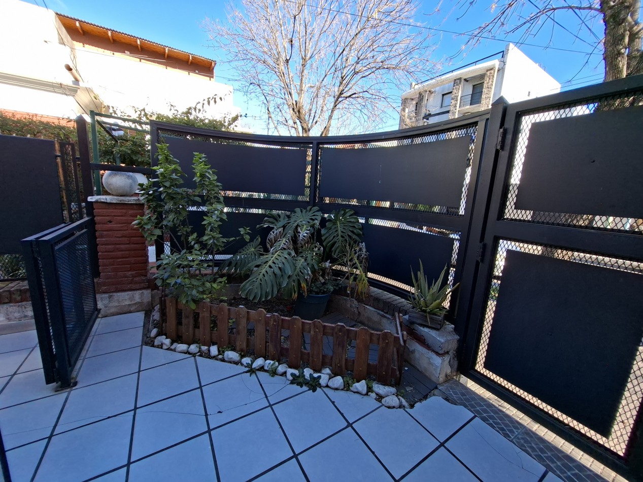 Venta Ph Tipo Casa 3 ambientes sin expensas con entrada independiente, terraza y quincho - Villa Lugano