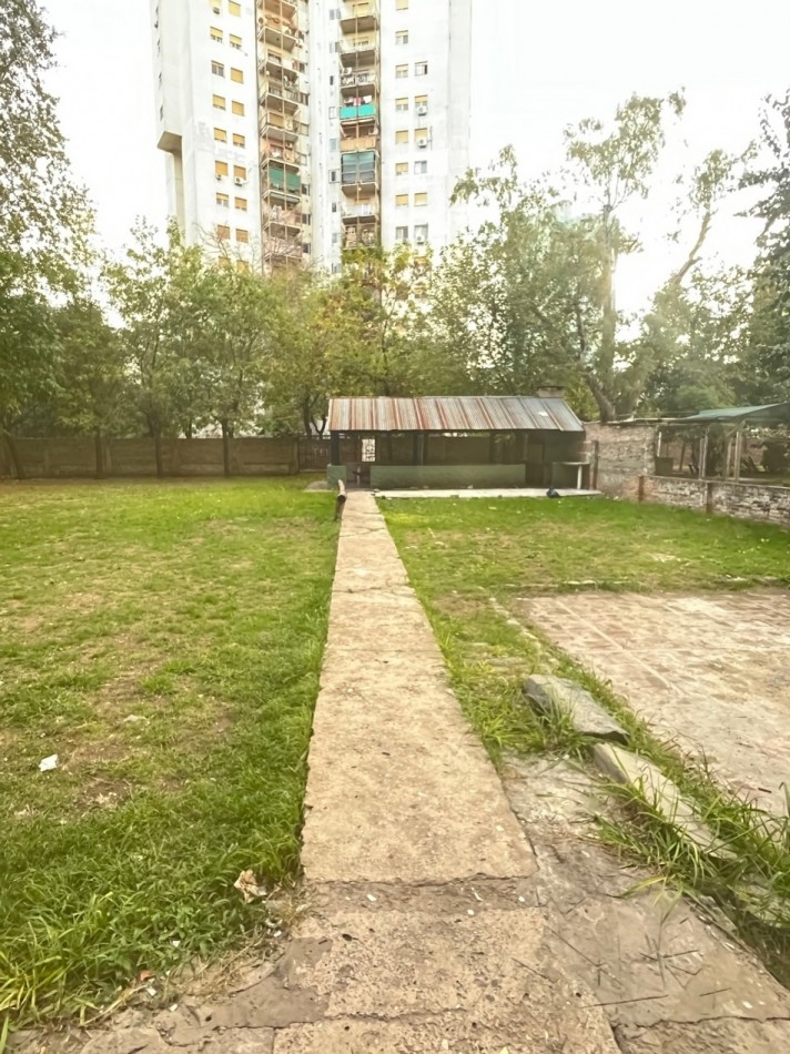 Venta Departamento 3 ambientes reciclado lindo - Lugano IyII Edificio 61